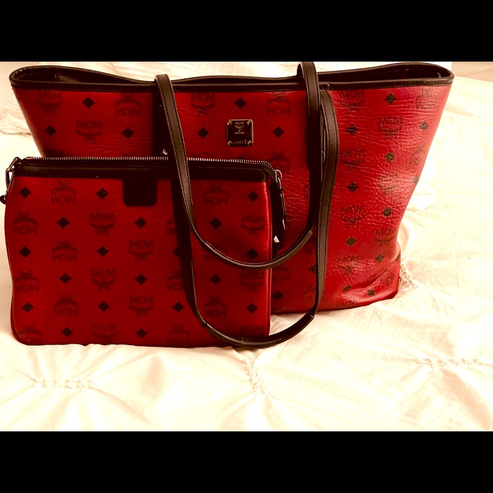 MCM MEDIUM ANYA COATED CANVAS TOTE